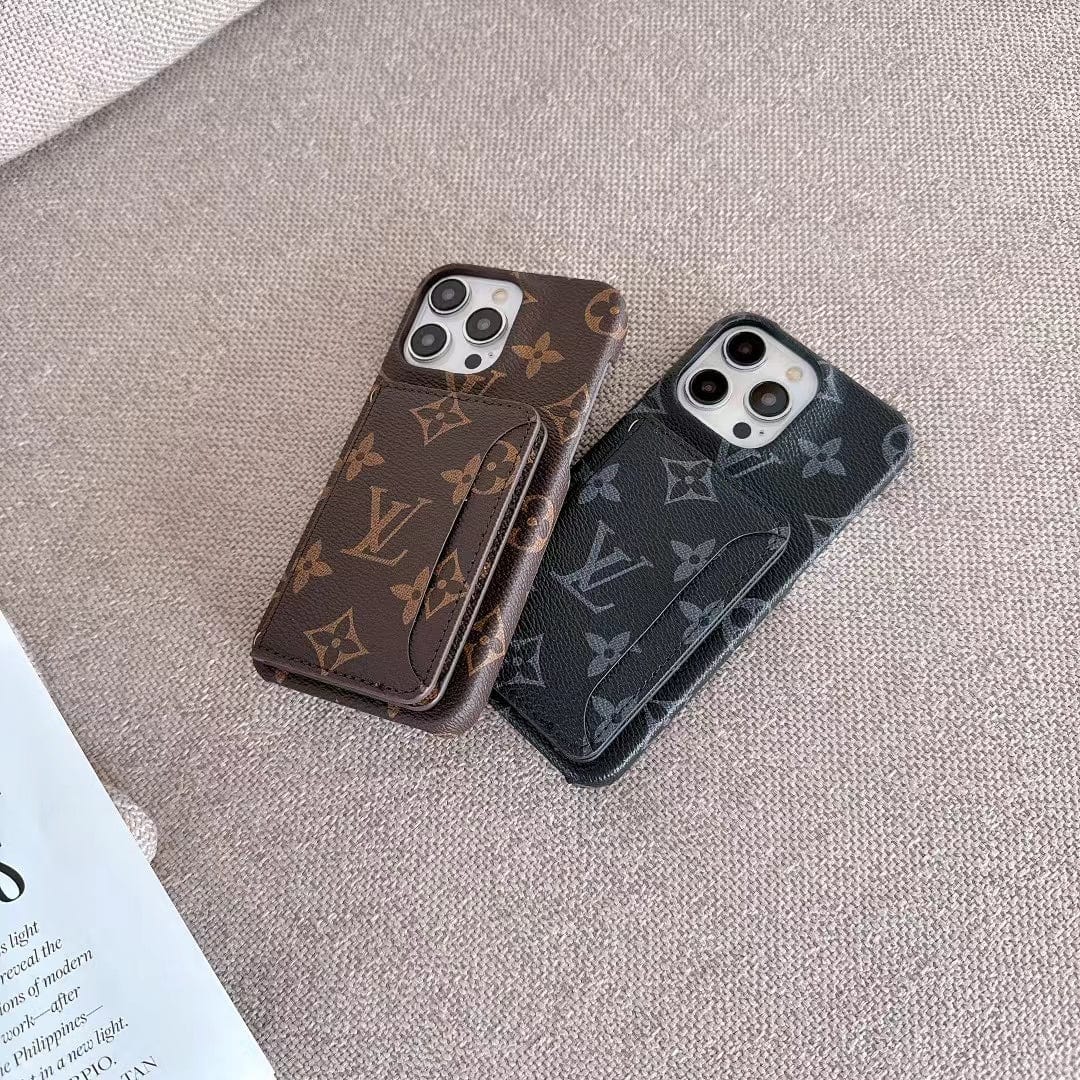 Tunde Store Classic Louis Vuitton iPhone 15 Case with Integrated Wallet