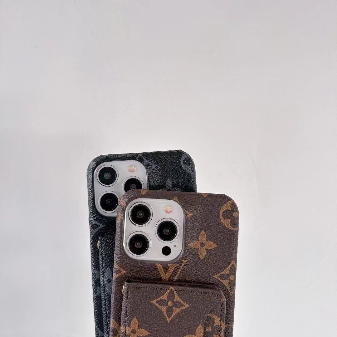 Tunde Store Classic Louis Vuitton iPhone 15 Case with Integrated Wallet