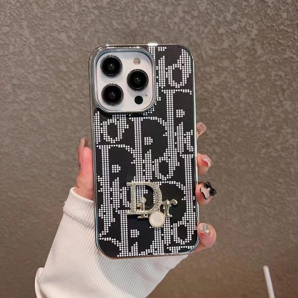 Tunde Store Gucci iPhone 15 Case | Embrace The Parisian Chic