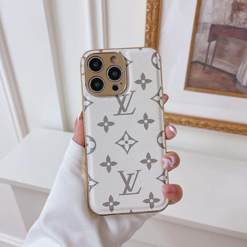 Tunde Store Iconic Louis Vuitton iPhone Cases - Timeless Luxury for iPhone 11, 12, 13, and 14 Pro Max