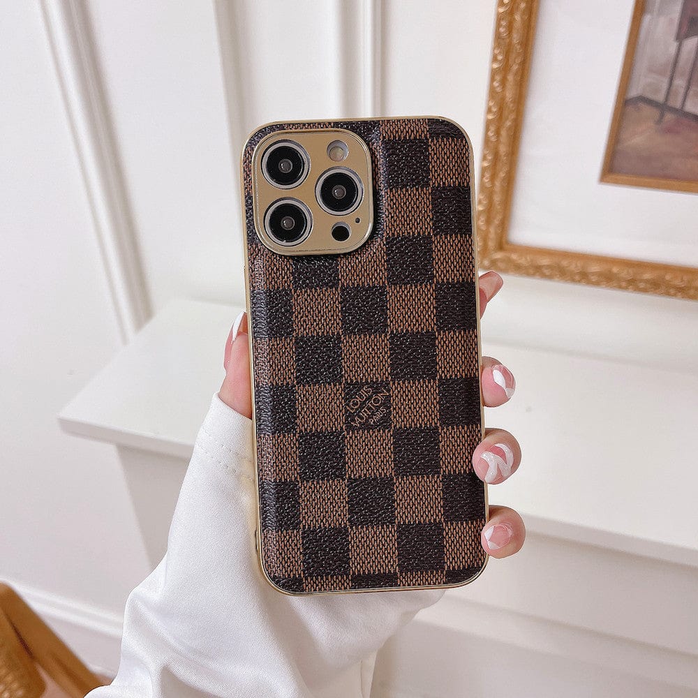 Tunde Store Iconic Louis Vuitton iPhone Cases - Timeless Luxury for iPhone 11, 12, 13, and 14 Pro Max
