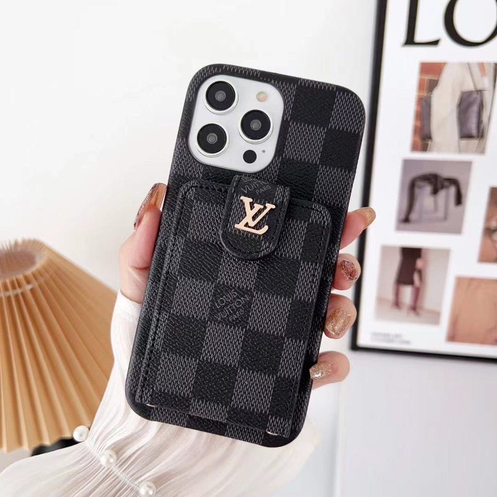 Tunde Store Louis Vuitton iPhone 15 Case with Wallet: A Fusion of Luxury and Functionality