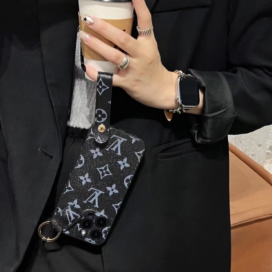 Tunde Store Louis Vuitton Monogram iPhone 15 Case |Timeless Luxury