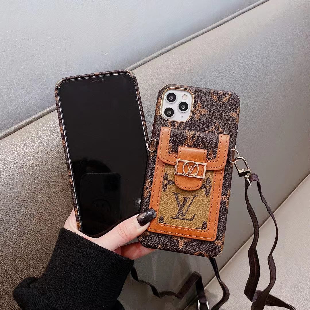 Tunde Store Louis Vuitton Signature Monogram iPhone 15 Phone Case