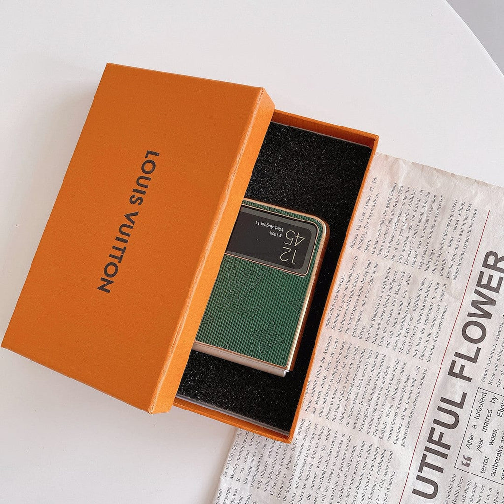 Tunde Store Louis Vuitton Z Flip Phone Case | Exquisite Style