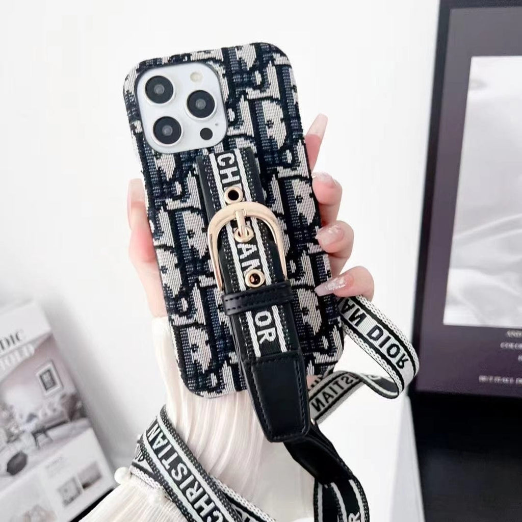 Tunde Store Luxurious Hand Strap iPhone 15 Cover